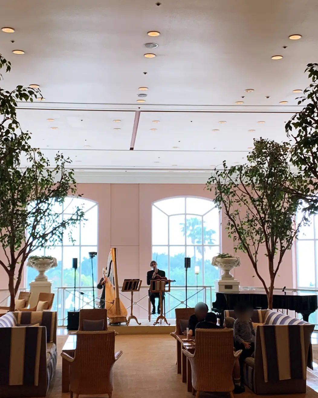 제주 신라호텔 로비 하프와 바이올린