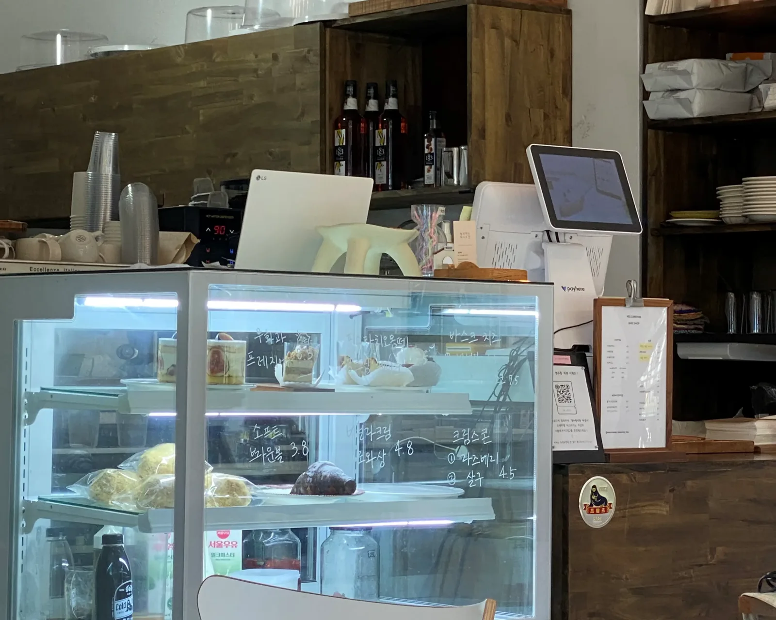 순천 풍덕동 웰컴레인베이크샵 (Welcome Rain Bakeshop) 소금빵 케이크 종류